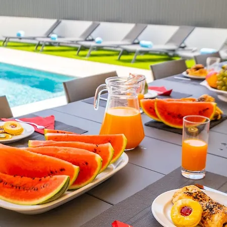 Coral Bay - Moradia Familiar Com Piscina Aquecível E Bbq Em Villa *