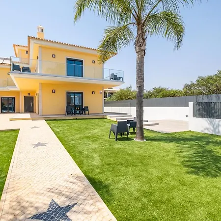 Coral Bay - Moradia Familiar Com Piscina Aquecível E Bbq Em