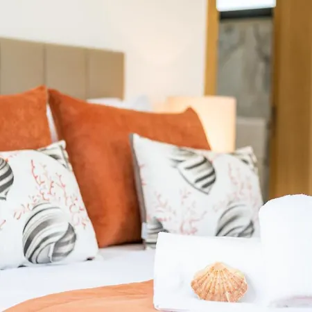 Coral Bay - Moradia Familiar Com Piscina Aquecivel E Bbq Em Βίλα *