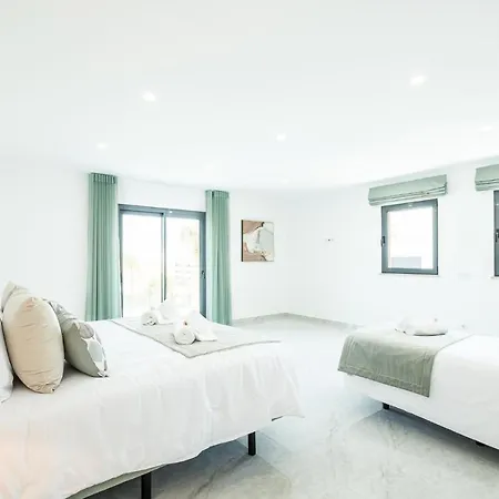 Coral Bay By Algarve Vacation Villa *