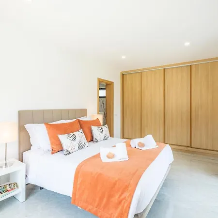 Coral Bay - Moradia Familiar Com Piscina Aquecivel E Bbq Em Villa